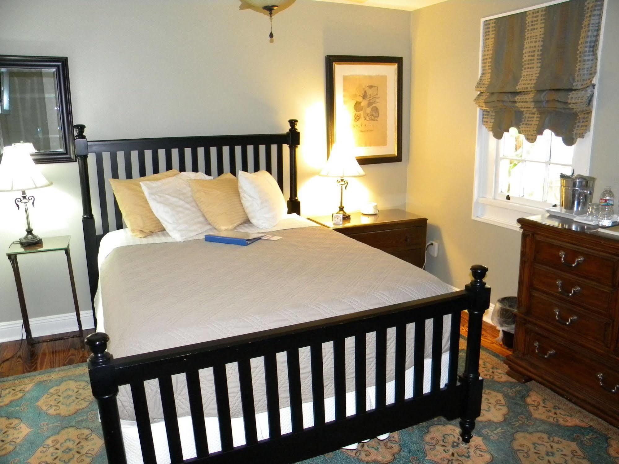 ニューオーリンズ Maison De Macarty Bed & Breakfast エクステリア 写真